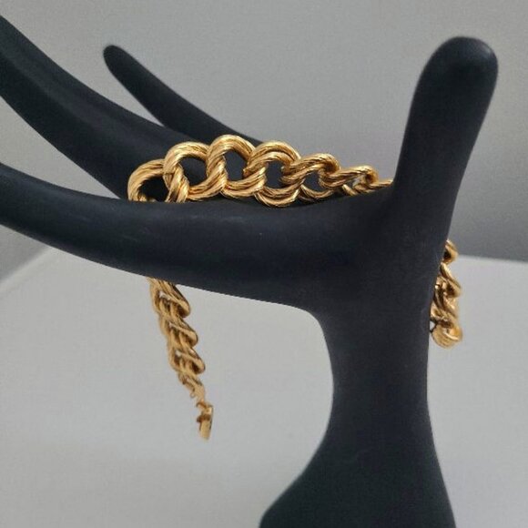 Heavy Matt Gold Bracelet - Picture 2 of 4